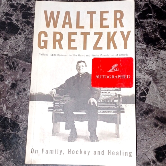 Walter Gretzky book 337 pgs - Picture 1 of 2